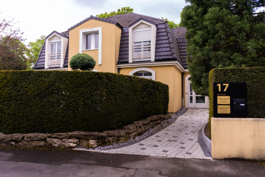 implants dentaires couronnes bridges Prendre RDV en ligne Chirurgiens-dentistes à Mulhouse